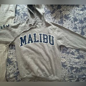 Cute, comfy sweatshirt.